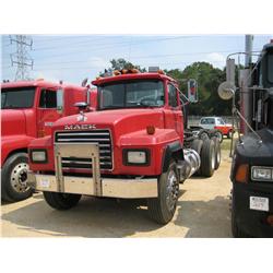 1991 MACK RD600 GK T/A TRUCK TRACTOR