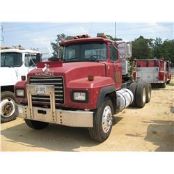 1992 MACK RD688S T/A TRUCK TRACTOR