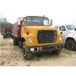 1980 FORD F800 S/A FUEL & LUBE TRUCK