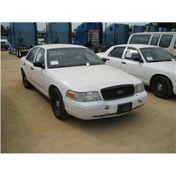 2003 FORD CROWN VICTORIA 4 DOOR SEDAN