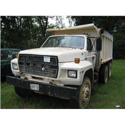 1987 FORD F900 T/A DUMP