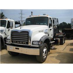 2007 MACK CTP713 T/A ROLL OFF TRUCK
