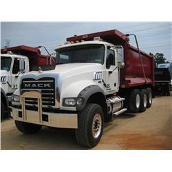 2008 MACK GU713 TRI-AXLE DUMP