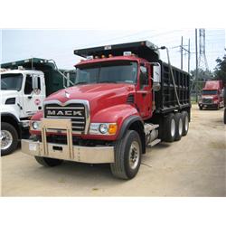 2007 MACK CV713 TRI-AXLE DUMP