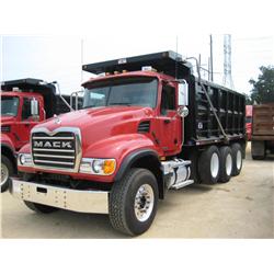 2007 MACK CV713 TRI-AXLE DUMP