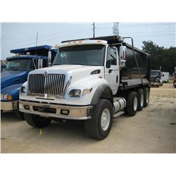 2006 INTERNATIONAL 7600 TRI-AXLE DUMP