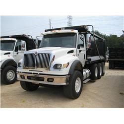 2006 INTERNATIONAL 7600 TRI-AXLE DUMP