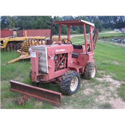 DITCHWITCH R40 RIDING TRENCHER
