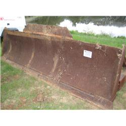 STRAIGHT BLADE W/HYD TILT