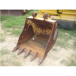 CAT EXCAVATOR BUCKET W/TWIST ON TEETH FITS CA