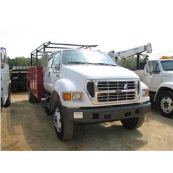 2002 FORD F750 S/A SERVICE TRUCK