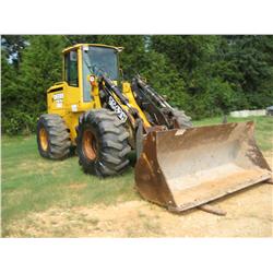 JOHN DEERE TC62H TOOL CARRIER