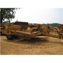 JOHN DEERE 1812C PULL PAN SCRAPER