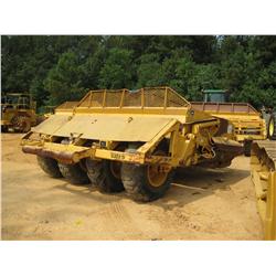 JOHN DEERE 1812C PULL PAN SCRAPER