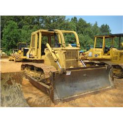 KOMATSU D68E CRAWLER TRACTOR