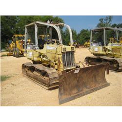 KOMATSU D37E-5 CRAWLER TRACTOR