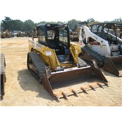 JOHN DEERE CT322 SKID STEER LOADER