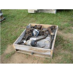 (1) LOT POWER TAKE OFFS & PUMPS