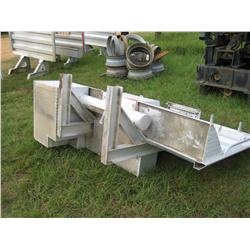 ALUM HEADACHE RACK W/TOOL BOX