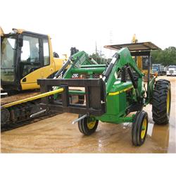 JOHN DEERE 2130 FARM TRACTOR