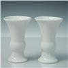 Image 1 : 2pc Williamsburg Global Views White Flared Mini Vases