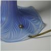 Image 5 : Vandermark Art Glass Table Lamp and Shade with Pulled Feather Design