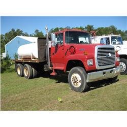 1996 FORD L8000 WATER TRUCK