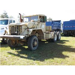 MILITARY 6X6 T/A PULL OUT TRUCK