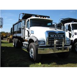 2007 MACK CTP713 T/A DUMP