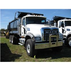 2007 MACK CTP713 T/A DUMP