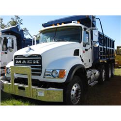 2005 MACK CV713 TRI-AXLE DUMP
