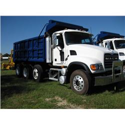 2005 MACK CV713 TRI-AXLE DUMP