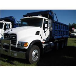 2005 MACK CV713 TRI-AXLE DUMP