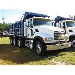 2005 MACK CV713 TRI-AXLE DUMP