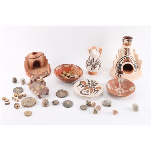Lot of Southwest Pottery.