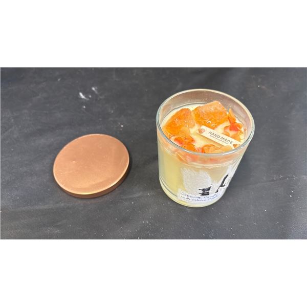 JASMINE CANDLE WITH CITRINE CRYSTALS