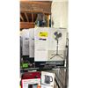 Image 1 : 3 OSCILLATING STAND FANS