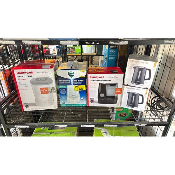 SHELF OF ASSORTED ITEMS INCLUDING: VICKS FILTER FREE COOL MIST HUMIDIFIER, HONEYWELL SMOOTHING