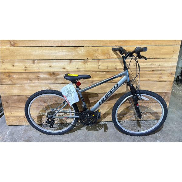HUFFY GREY 18 SPEED BIKE *FRONT WHEEL DAMAGE*