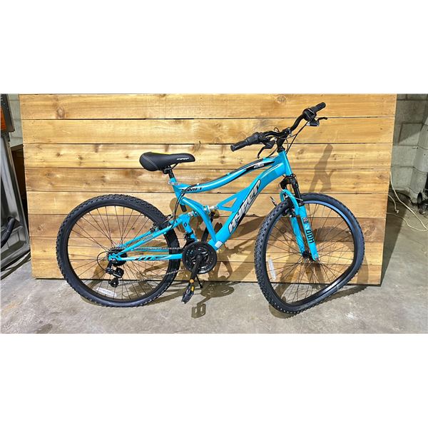 HYPER TEAL 18 SPEED BIKE *FRONT WHEEL DAMAGE*