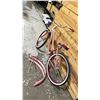 Image 3 : HUFFY PINK SINGLE SPEED CRUISER BIKE *MUDGUARD NEEDS REPAIR*