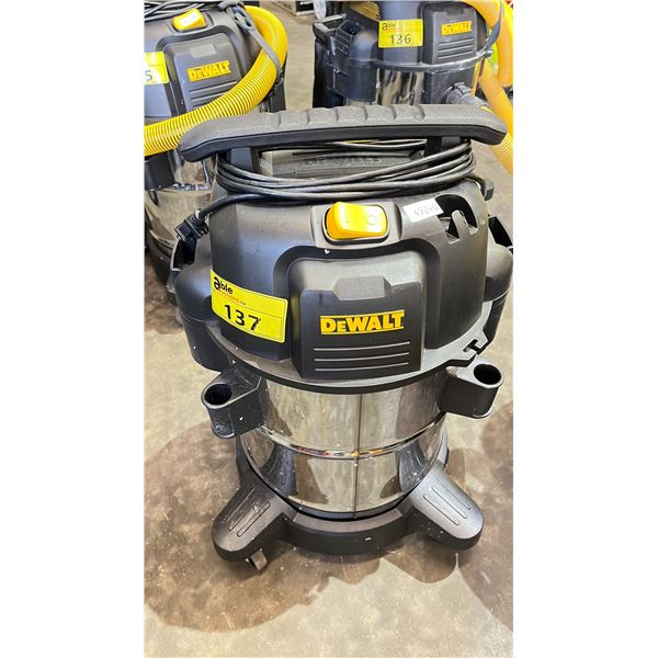 DEWALT STAINLESS STEEL 10 GALLON SHOP VACUUM *NO ATTACHMENTS/NO HOSE*