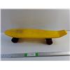 Image 1 : Vintage 1970s Roller Derby 77K Skate Board