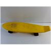 Image 2 : Vintage 1970s Roller Derby 77K Skate Board