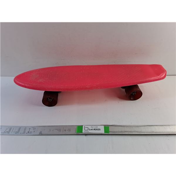 Vintage 1970s Roller Derby 15P Skate Board