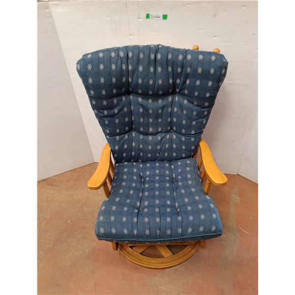 *Cushioned Rocking Chair 41 x 27 x 22", Cannot Ship