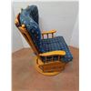Image 3 : *Cushioned Rocking Chair 41 x 27 x 22", Cannot Ship