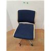 Image 1 : *Wheeled Chair 35 x 20 x 18", Cannot Ship