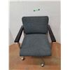 Image 1 : *Cushioned Office Chair 22 x 23 x 32", Cannot Ship
