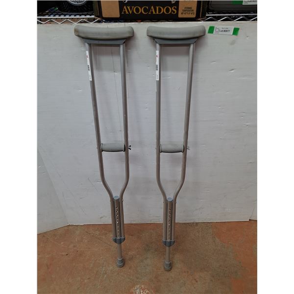 *Pair of Crutches - Cannot Ship